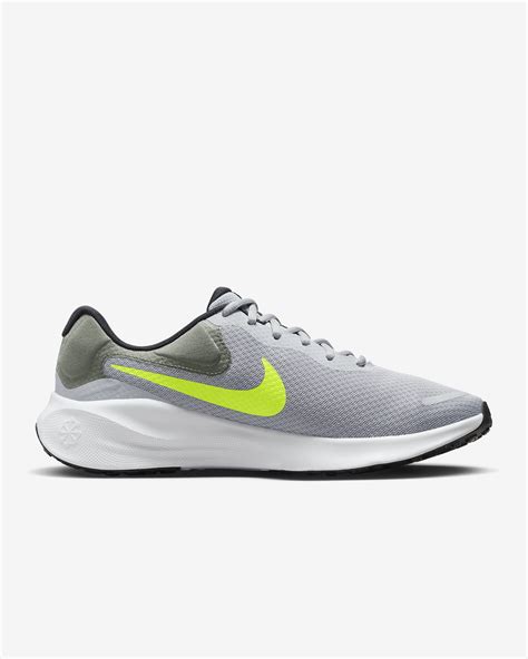 nike revolution 7 near me